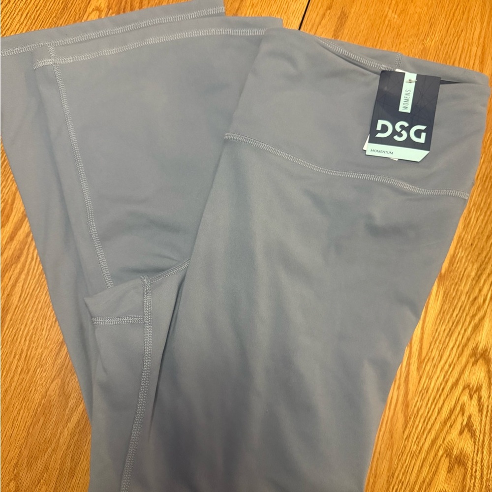 DSG Gray Leggings cropped and flared brand new with tags